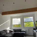 Moebelierte 2 Zimmer Wohnung